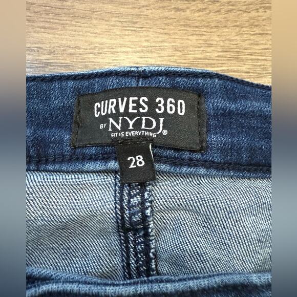 NYDJ Curves 360 Plus Size Slim Straight Capri Crop Jeans Size 28 - Picture 6 of 11